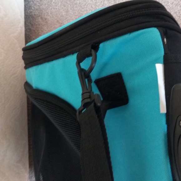 Pet Gear Traveler Dog/Cat Backpack & Rolling Carrier - Picture 8 of 14